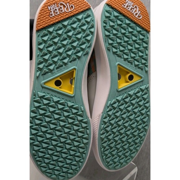 NWOB REEF Men's Onshore Pebble Golf Shoes Vintage White Floral Size 11 - CJ6426 - Picture 10 of 10